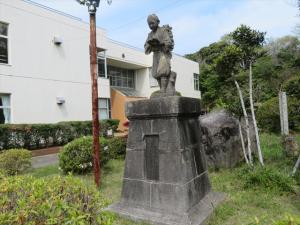 二宮尊徳像